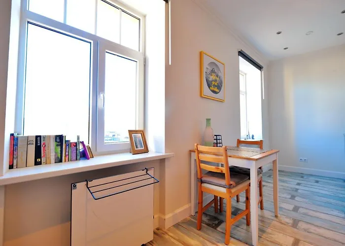 Gertrudes In Light-filled In Dzīvoklis *