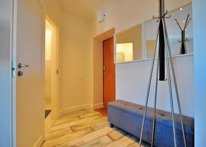 Gertrudes In Light-filled In *