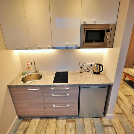 Gertrudes In Light-filled In *